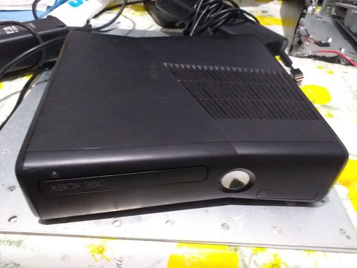 Xbox 360 slim - 250, kinect