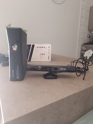 Xbox 360 slim 250gb kinect - 250gb,